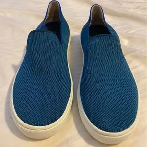 Rothy’s teal sneakers